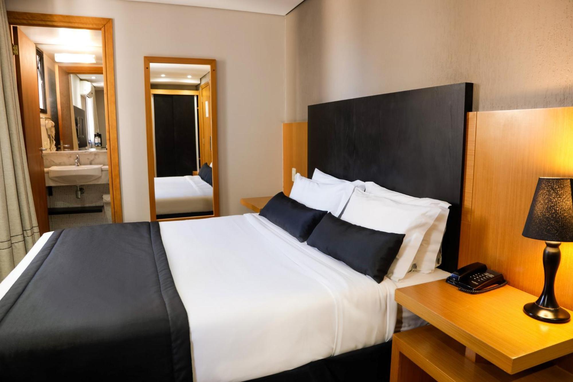 Slaviero Curitiba Batel Hotel Bagian luar foto
