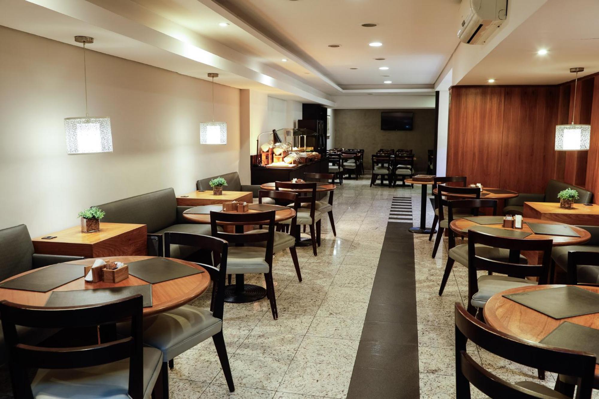 Slaviero Curitiba Batel Hotel Bagian luar foto